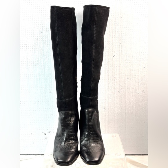 Dolce Vita 9.5 Tall Suede Embossed Crock Zip Heeled Boots in Black - Picture 4 of 11